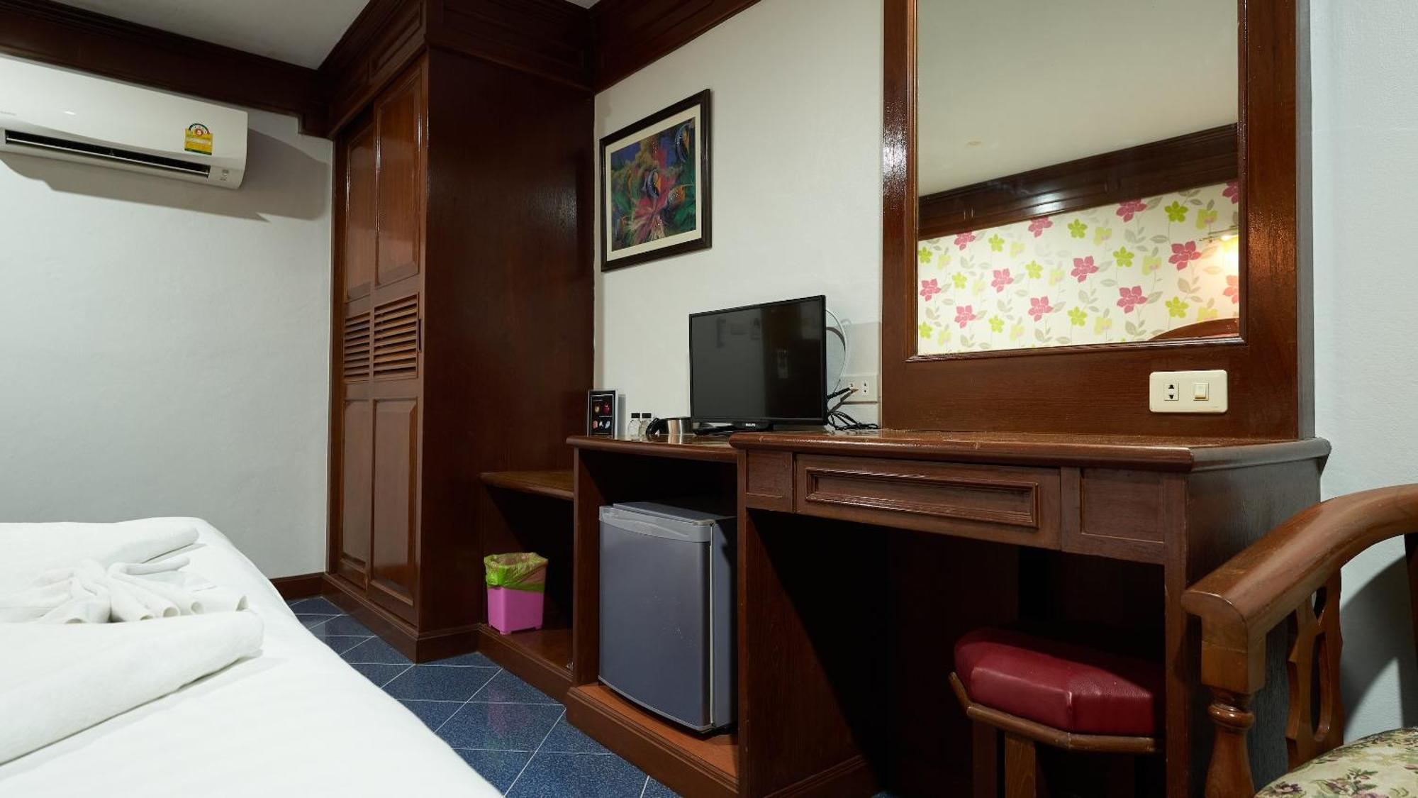 Lime Hotel Patong Zimmer foto