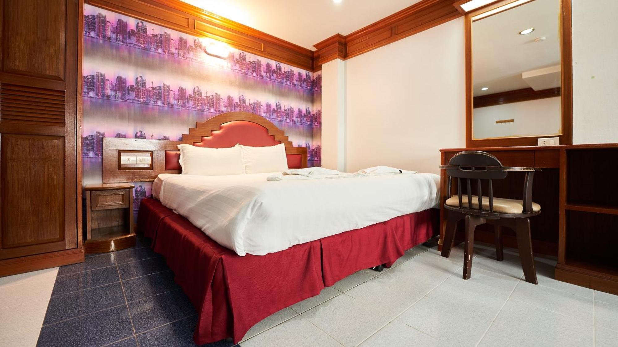Lime Hotel Patong Zimmer foto