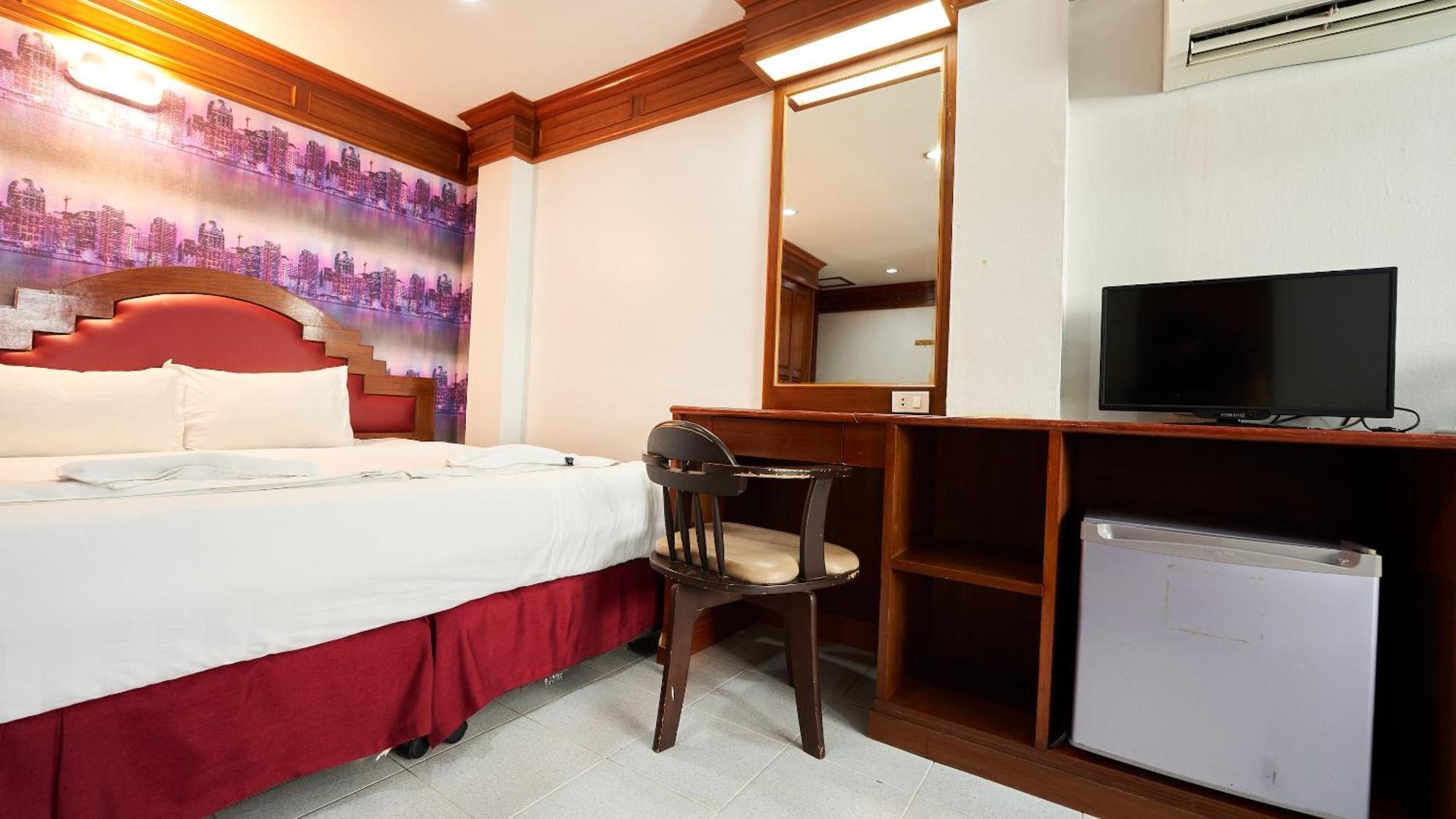 Lime Hotel Patong Zimmer foto