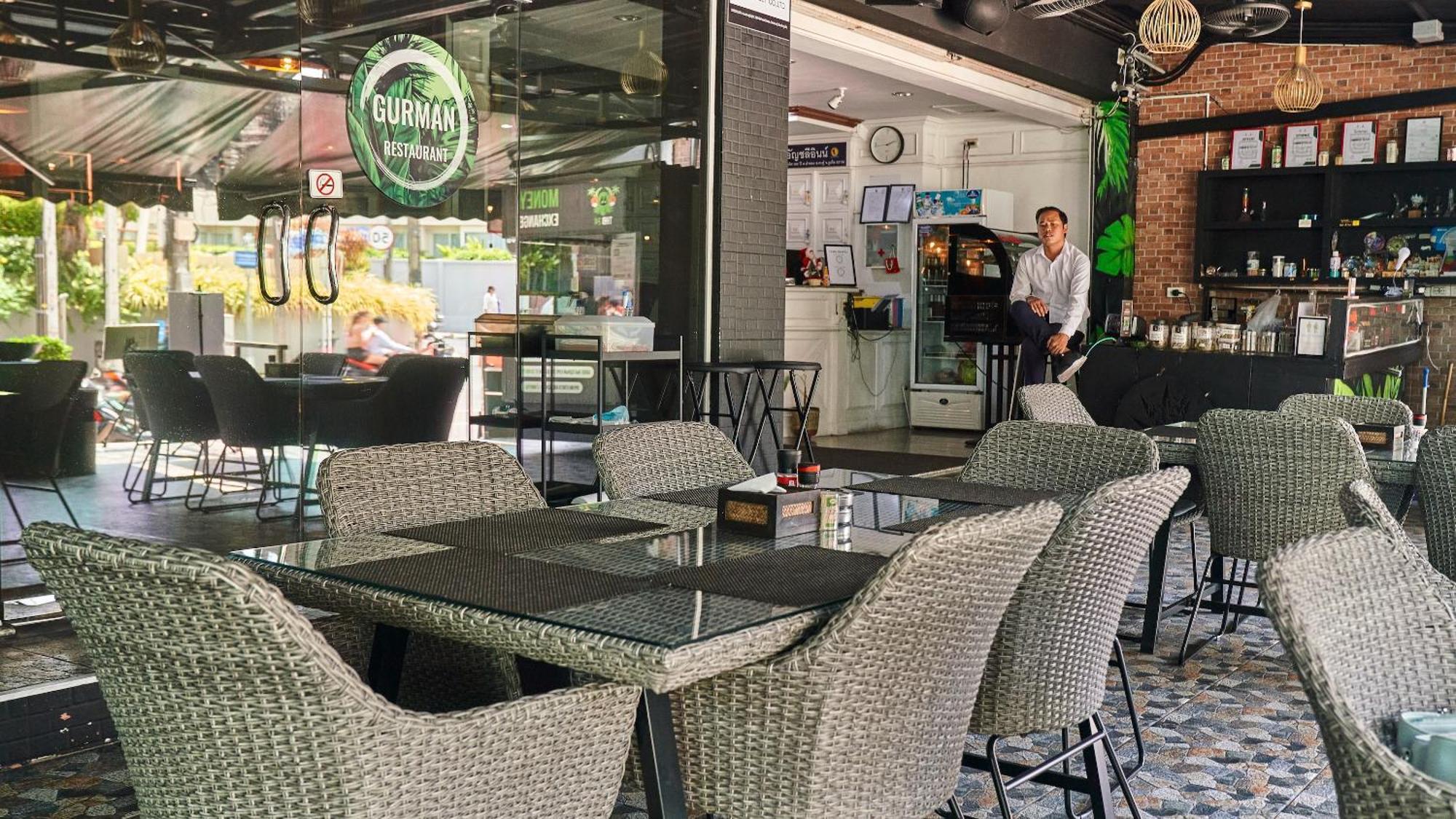 Lime Hotel Patong Exterior foto